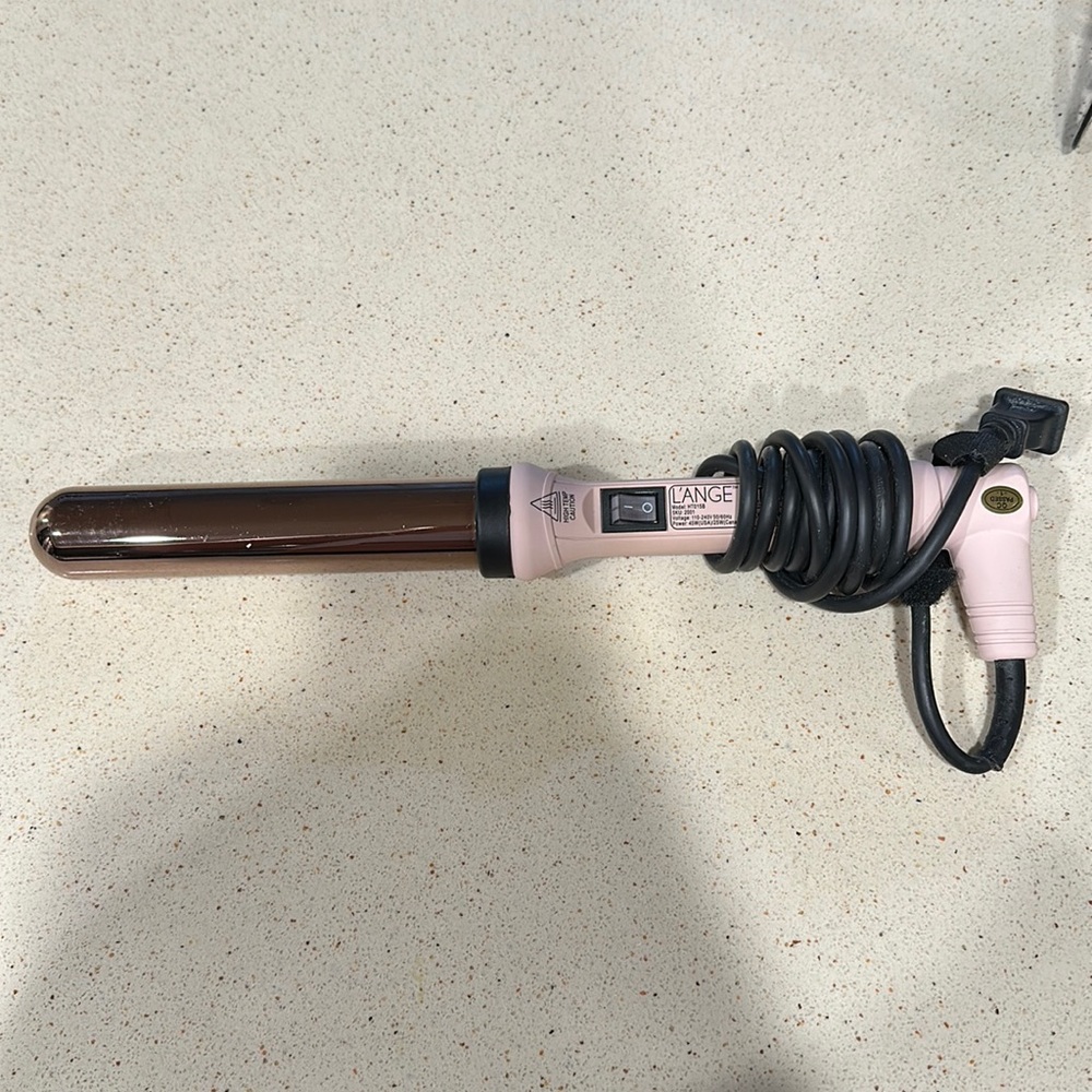 L'ANGE HAIR Ondulé Titanium Curling Wand - 1.25 Inch